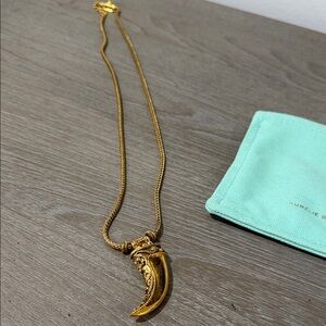18 KT Gold plated Claw or tusk heavy  Pendant Necklace